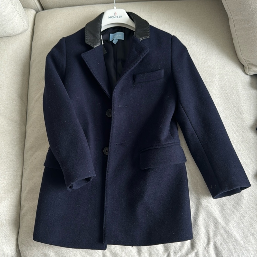 A long blazer-style jacket